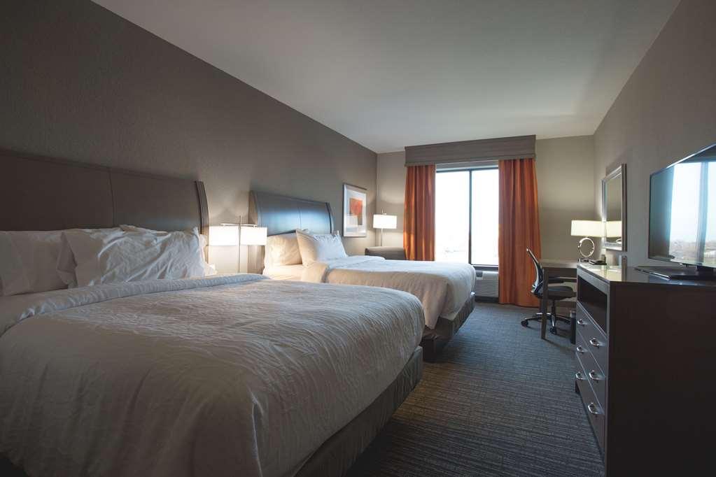 Hilton Garden Inn Bolingbrook I-55 Room photo